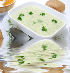 Kräutersuppe
