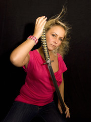 Frau mit Schwert