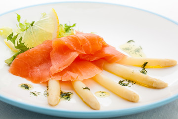 Smoked salmon and asparagus