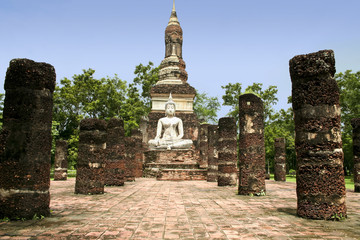 Naklejka premium white buddha sukhothai thailand