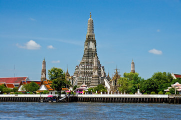 Naklejka premium Wat Arun, The Temple of Dawn, Bangkok, Thailand