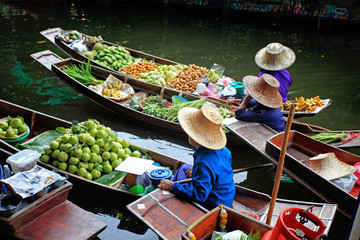 Floating Market in Thailand - obrazy, fototapety, plakaty