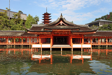 Obraz premium 厳島神社