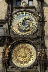 Fototapeta na wymiar Astronomische Uhr w Pradze