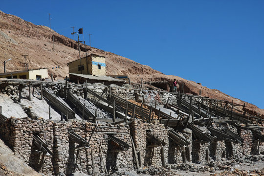 ingresso della miniera di potosì in bolivia