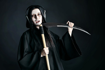 singing death