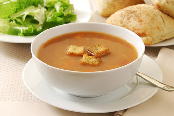 Vegetable soup with croutons