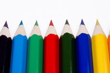 Zeichenstifte in Reih und Glied