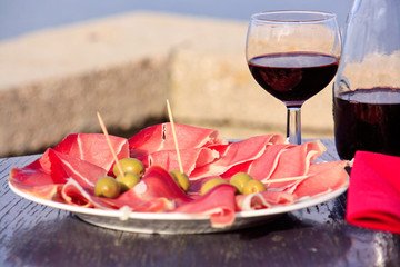 Schinken Rotwein