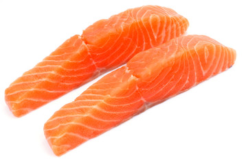 Filets de saumon cru