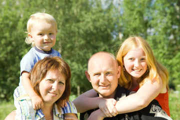 happy family of four