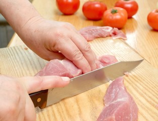 preparing meat for barbecue