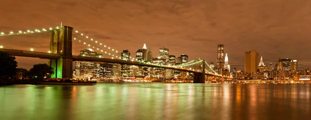 Panorama of Manhattan and Brooklyn Bridge by night © rafcha
