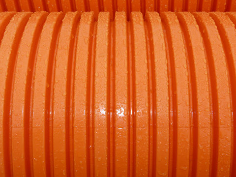 Baumaterial in Orange