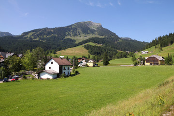 Fototapeta na wymiar Austria - Alpine wioska
