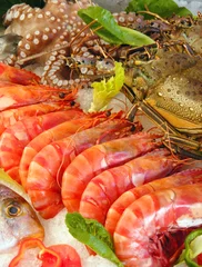 Crédence de cuisine en verre imprimé Crustacés fruits de mer frais