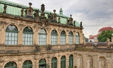 Fototapeta na wymiar façade du Zwinger à Dresde