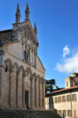 Fototapeta na wymiar Kościół Massa Marittima - Toskania - Włochy