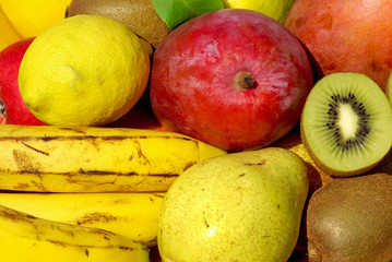 Mango and kiwi fruits.