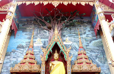 Buddha image in front of Wat Bang Plea Yai Klang temple