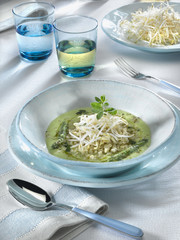 orge dans la crème d'asperge