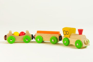 Zug aus Holz für Kinder - Kinderspielzeug aus Holz