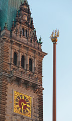 Fototapeta na wymiar Rathausturm, Hamburg