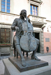 Statue of Luigi Boccherini