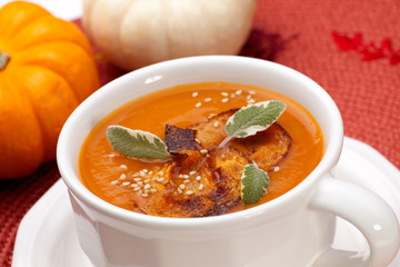 Spicy Roasted Pumpkin Soup
