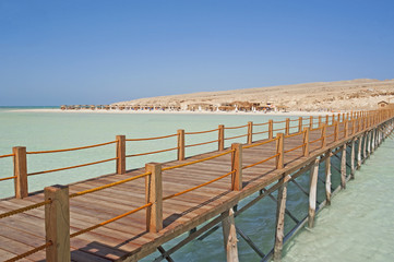 Fototapeta premium Tropical beach with a jetty