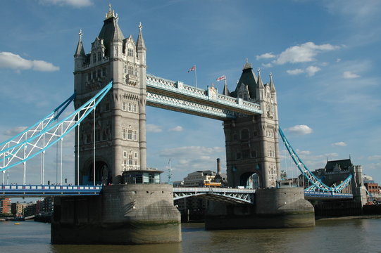 Towe Bridge