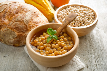 chicpeas soup-zuppa di ceci