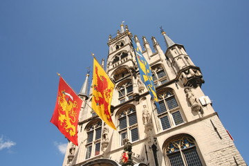 Fototapeta na wymiar Gouda City Hall with Flags, Holland