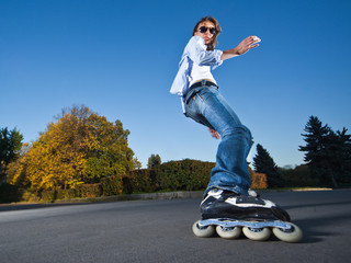 Fast rollerblading
