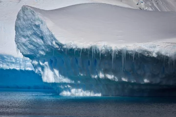 Foto auf Glas Antarctic iceberg © Goinyk