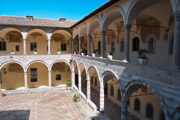 Fototapeta premium Cloister of St. Francesco Basilica. Assisi. Umbria.