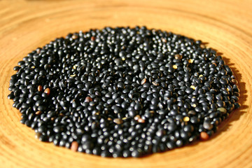 lentilles noir beluga