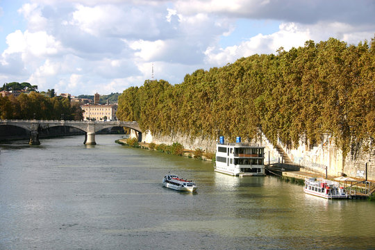 lungotevere