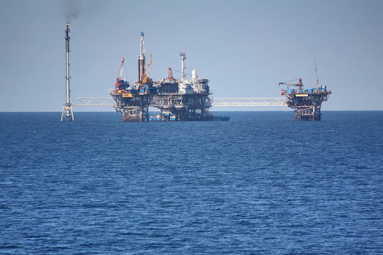 oil rig offshore