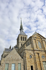Fototapeta na wymiar Clocher de l'abbaye du Mont-Saint-Michel