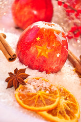 Winterapfel mit Weihnachtsgewürzen