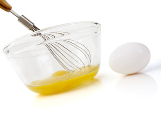 Fototapeta na wymiar Eggs in a bowl