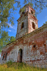 Fototapeta na wymiar Old deserted church in Novgorod (Russia)