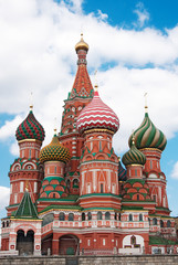 Fototapeta na wymiar Katedra Świętego Bazylego w Moskwie na Placu Czerwonym