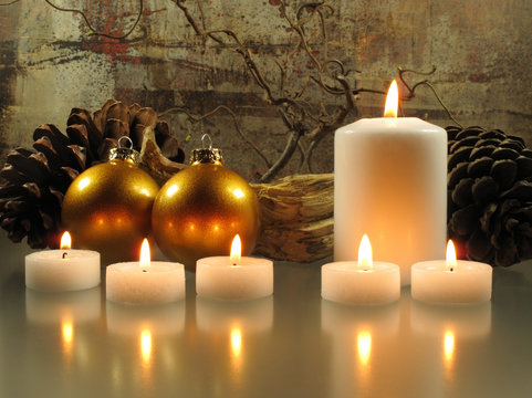 Weihnachtliche Kerzen