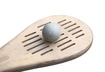 Raquette et balle de pala et pelote basque