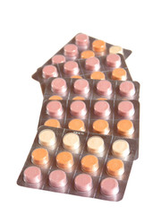 Multi-colored tablets in blisters