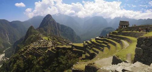 Fototapeten Panoramana von Machu Picchu, Wachhaus und Wayna Picchu © Armando Frazão