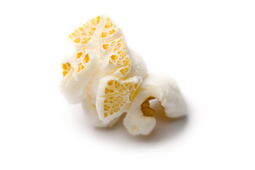 Fototapeta na wymiar Popcorn isolated on white