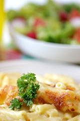 Macaroni Cheese with Salad